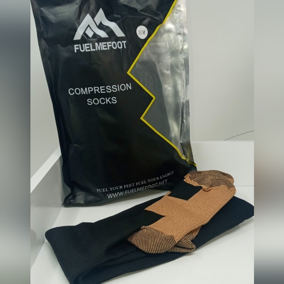 Fuelmefoot Compression Socks - Picture 4 of 6